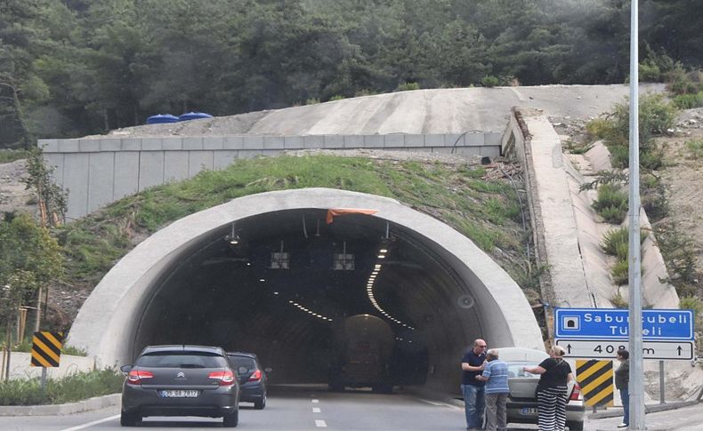Sabuncubeli Tüneli'nin İzmir'den Manisa'ya gidiş yönü kapatıldı