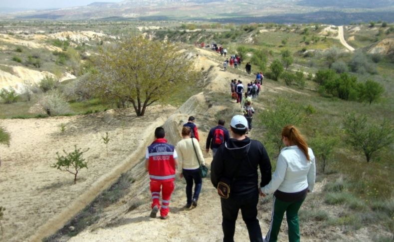 Sağlıkçılar vadi yürüyüşünde buluştu