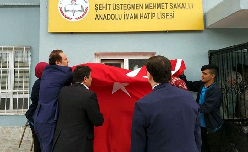 Şehit üsteğmenin adı okula verildi