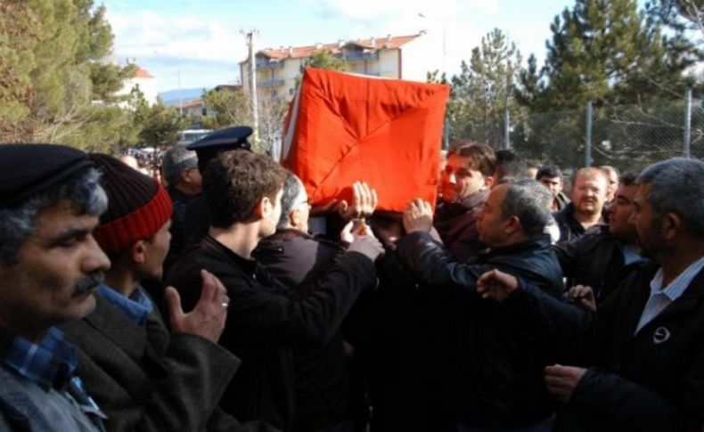 Şehit polis, son yolculuğuna uğurlandı