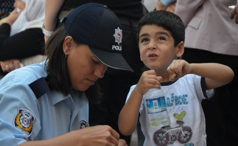 Şehit polisin cenazesi memleketine gözyaşlarıyla uğurlandı