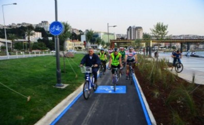 Haydi İzmir, bas pedala!