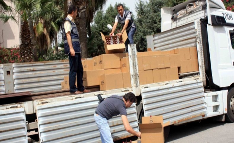 Sirke diye getirilen kolilerden kaçak içki çıktı