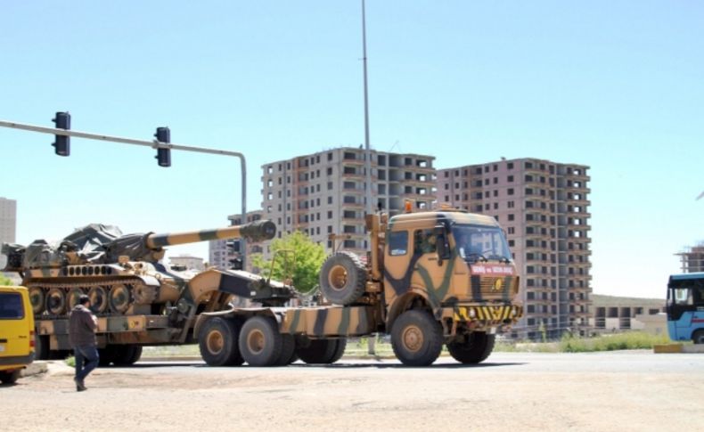 Şırnak'taki askeri araçlar Mardin üzerinden Diyarbakır’a gitti