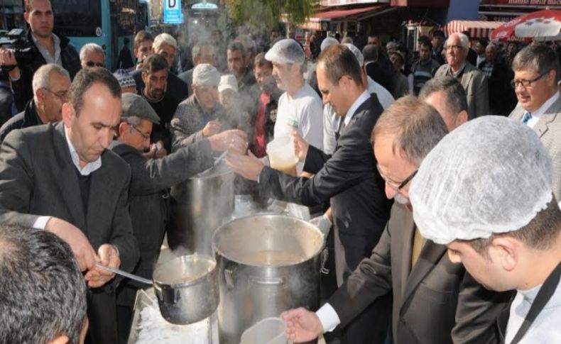 Şoförler Odası’ndan aşure ikramı	