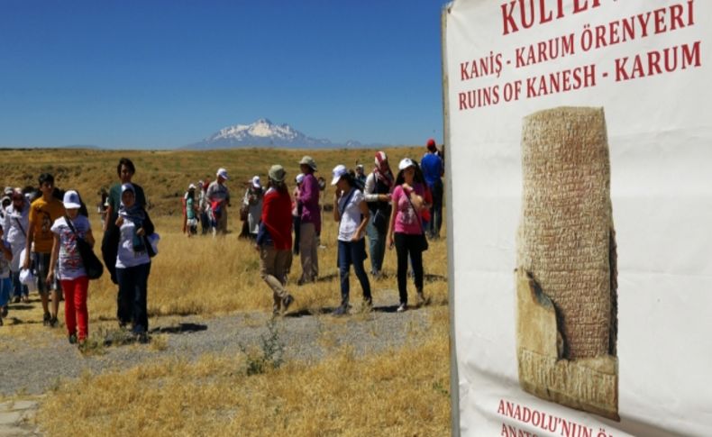 Tarihle tanışma yolculuğu başladı