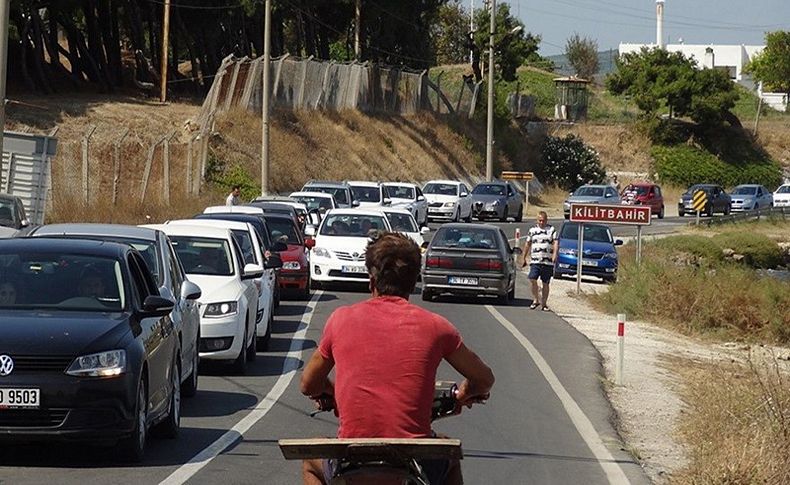 Tatilcilerde dönüş çilesi: Kuyruk 3 KM'yi aştı