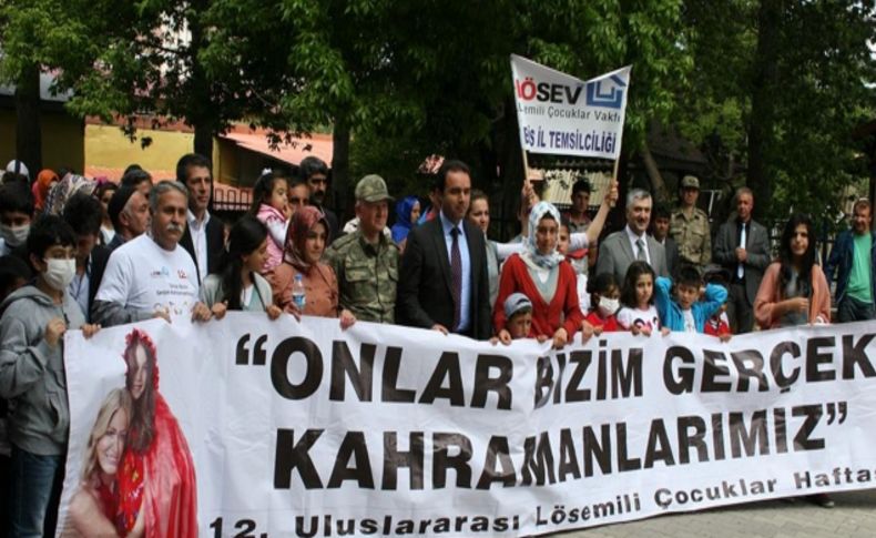 Tatvan’da Lösemili Çocuklar Haftası kutlandı