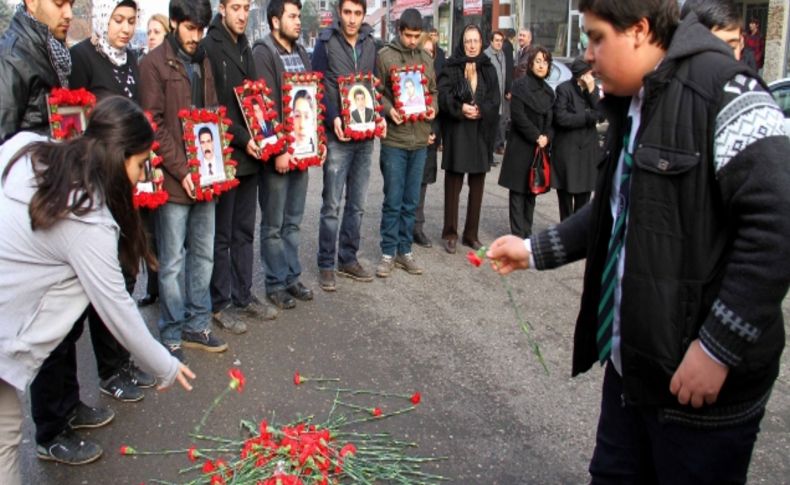 Terör örgütünün dershane önünde katlettiği fidanlar anıldı