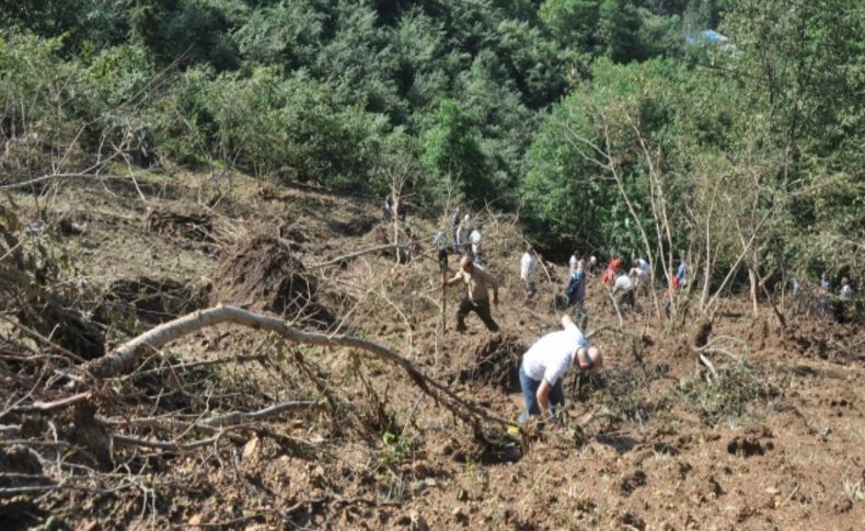 Trabzon'da sele kapılan gelinin aranmasına devam ediliyor