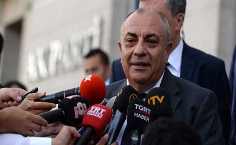 Türkeş: 'Bahçeli'ye 10 sayfalık mektup yazmıştım'