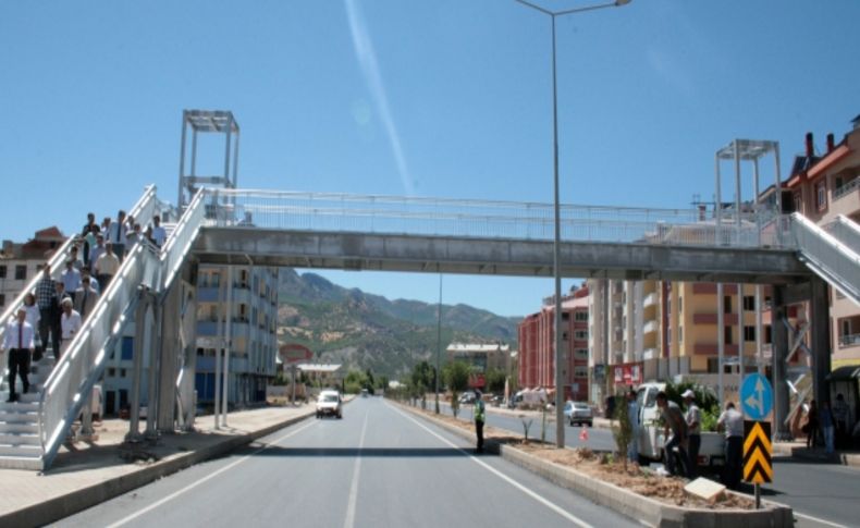 Tunceli ilk üst geçidine kavuştu