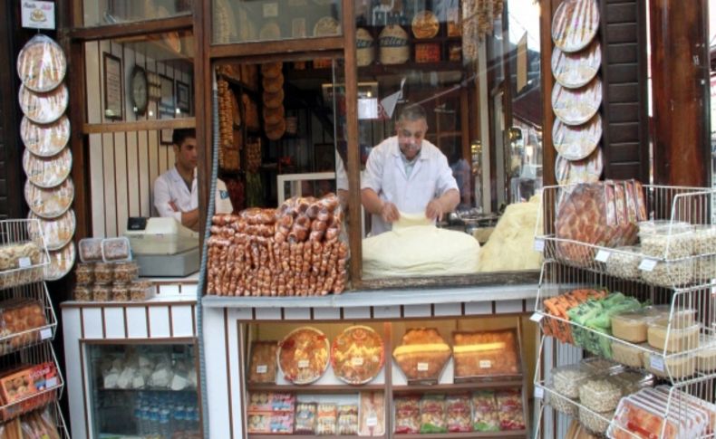 Tuz Pazarı Çarşısı'nın kadayıfçısı 1 asırdır aynı