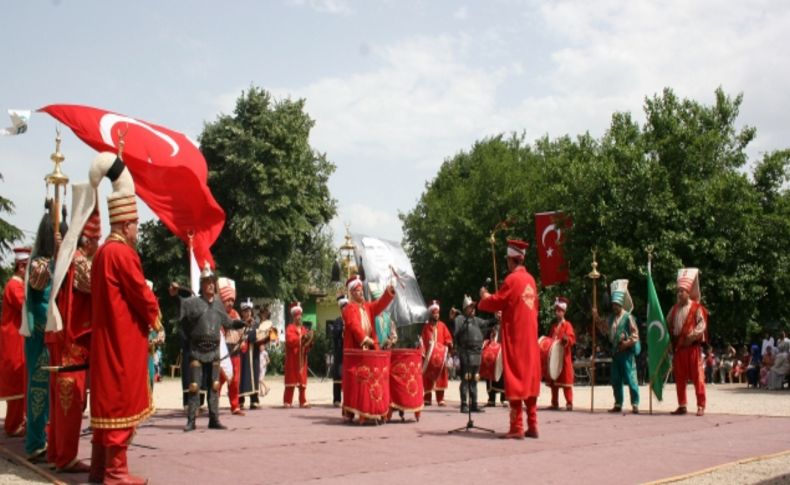 Uluabatlı Hasan memleketinde törenle anıldı