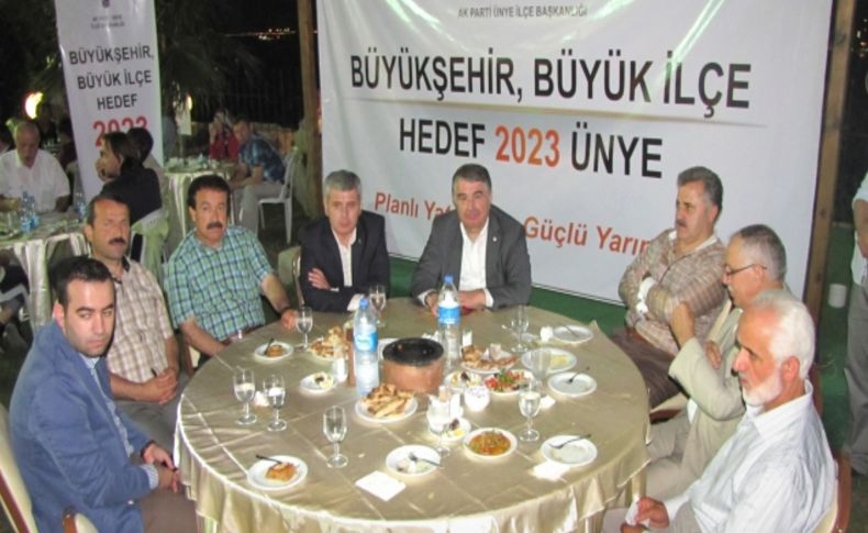 Ünye'de AK Parti iftar verdi