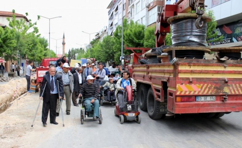 Uşak’ta 'Engelsiz Yaşam Yürüyüşü' yapıldı