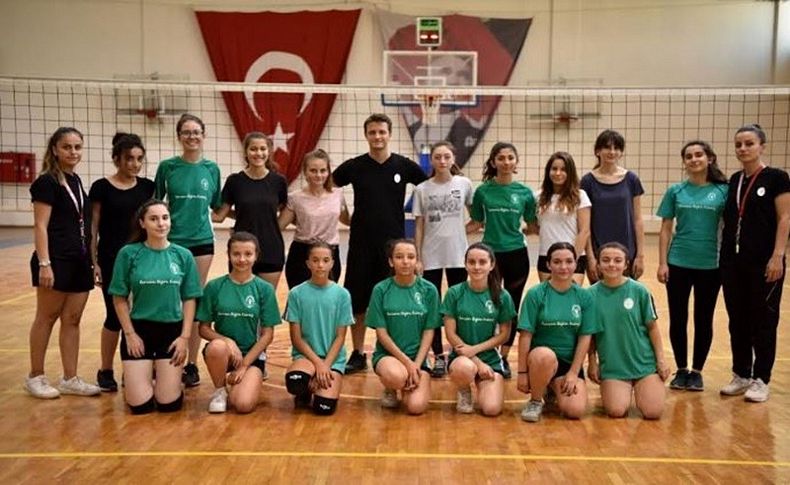 Voleybolda bir ekol: Bornova Belediyespor