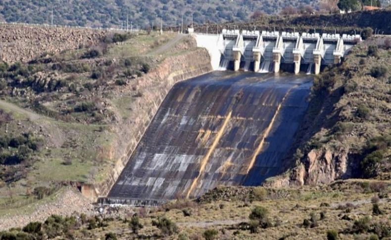 Yağmur İzmir'deki barajları doldurmaya yetmedi