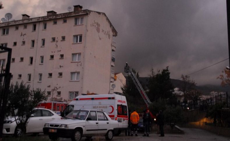 İzmir'de korkutan yangın!