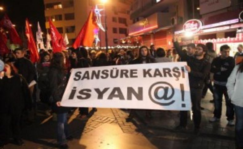 İzmir'de internet yasası protesto edildi!