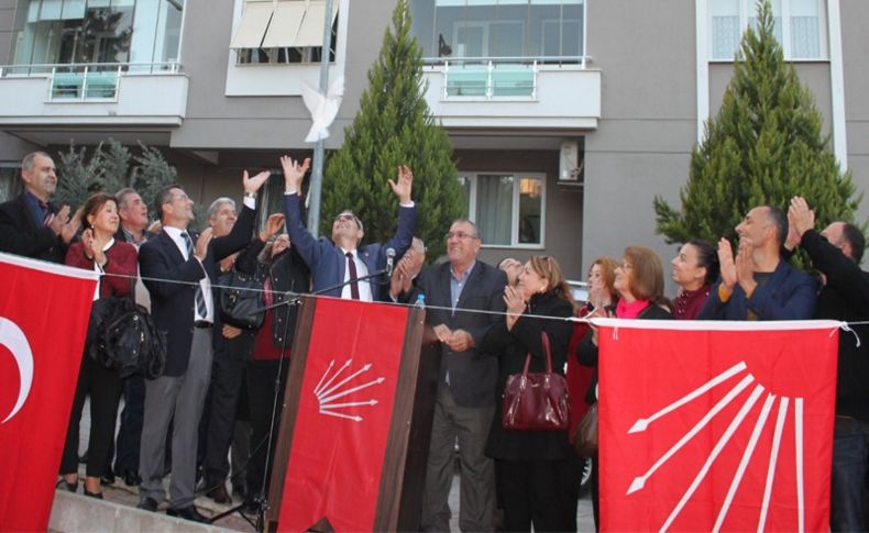 Yıldız'dan miting gibi adaylık açıklaması