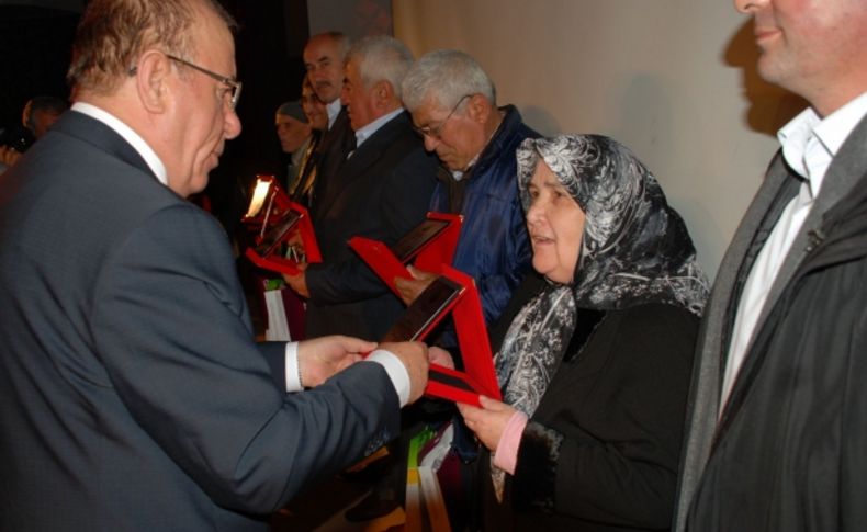 Yurt dışına gönüllü giden öğretmenlerin ailelerine vefa