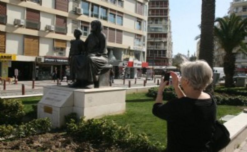 İzmir'deki turizm turuna 'Zübeyde Hanım' hatırası