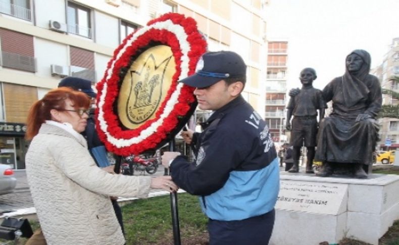 Zübeyde Hanım’ a saygı